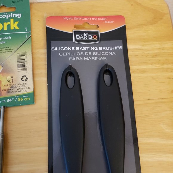 Mr. Bar-B-Q  Silicone BBQ Gloves + Basting Brushes + Telescoping Fork - Picture 4 of 7